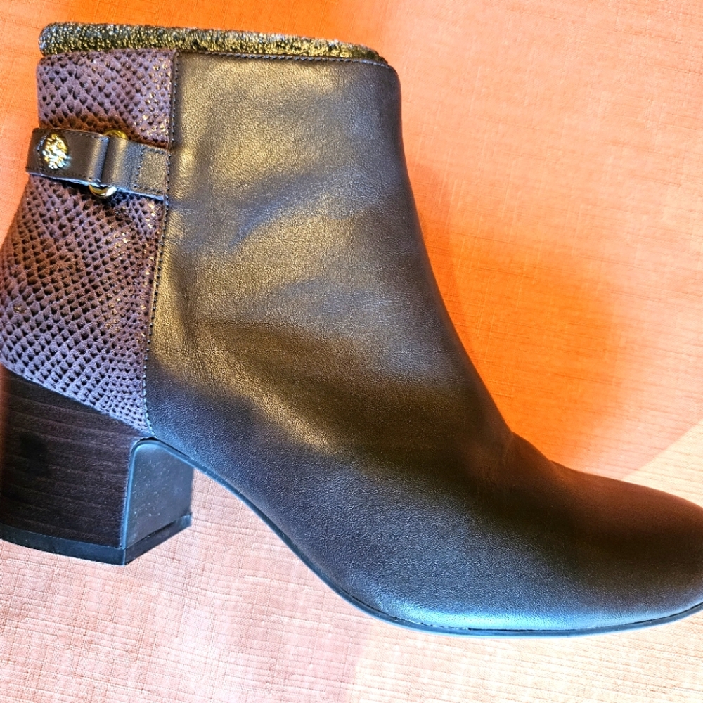 Anne Klein Hilda Ankle Booties Sz 7